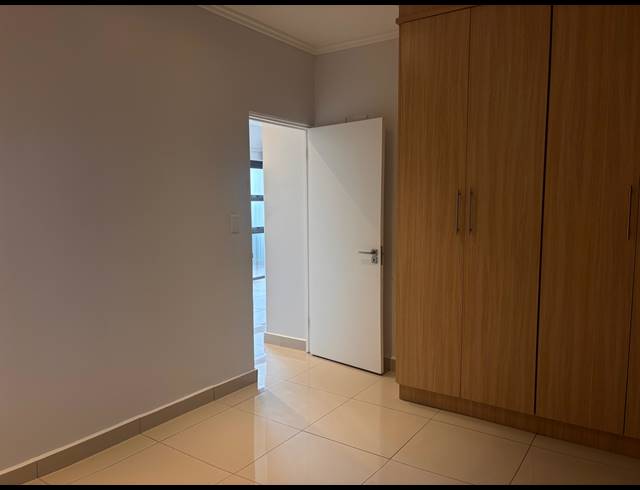 2 BEDROOM APARTMENT FOR SALE IN UMHLANGA RIDGE
